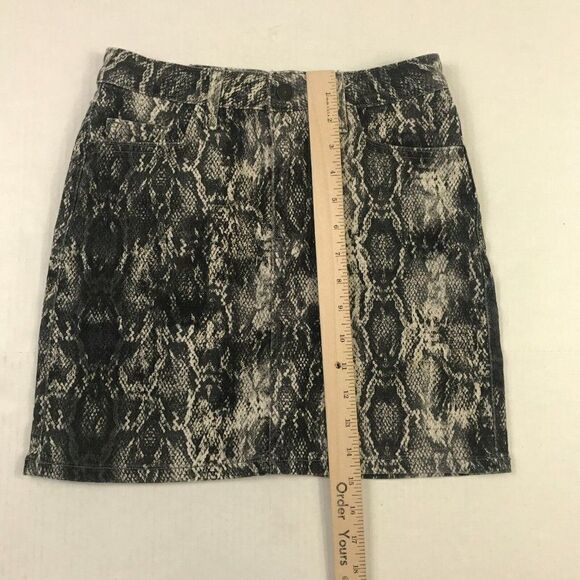 ZARA Womens Mini Denim Skirt Snakeskin Print Stretch Pockets Front Zip Size XS - Picture 5 of 10